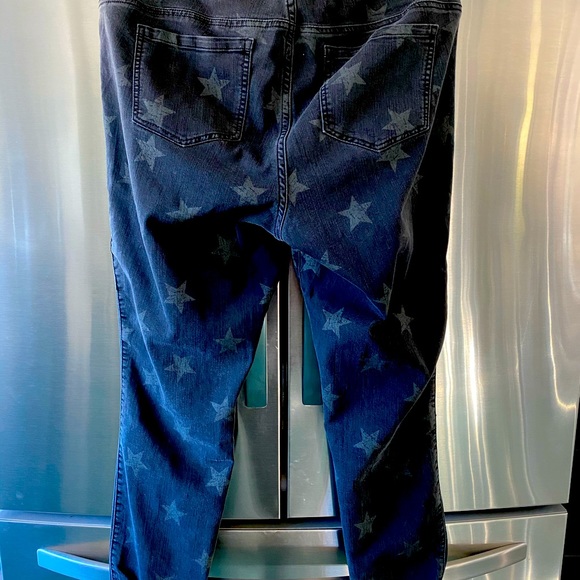 Torrid Denim Jeggings - Picture 2 of 7